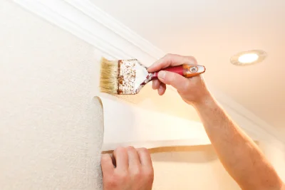 Pose de papier peint à la Guerche-de-Bretagne — revêtements muraux et toiles de verre